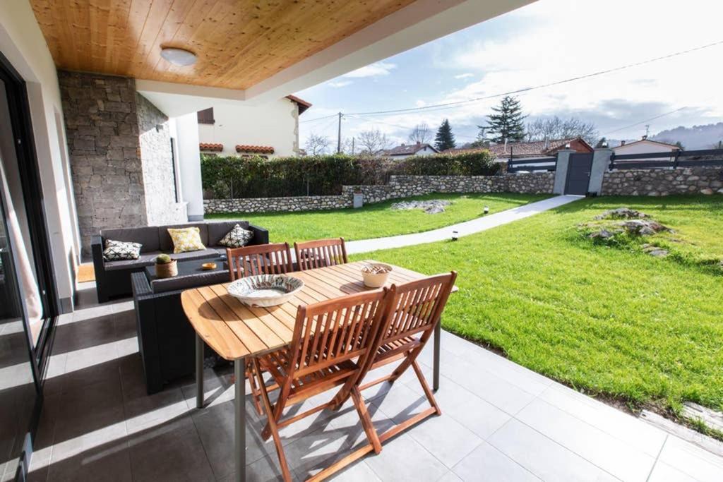 La Llosina Vivienda Vacacional Alquiler Integro Llanes Zewnętrze zdjęcie
